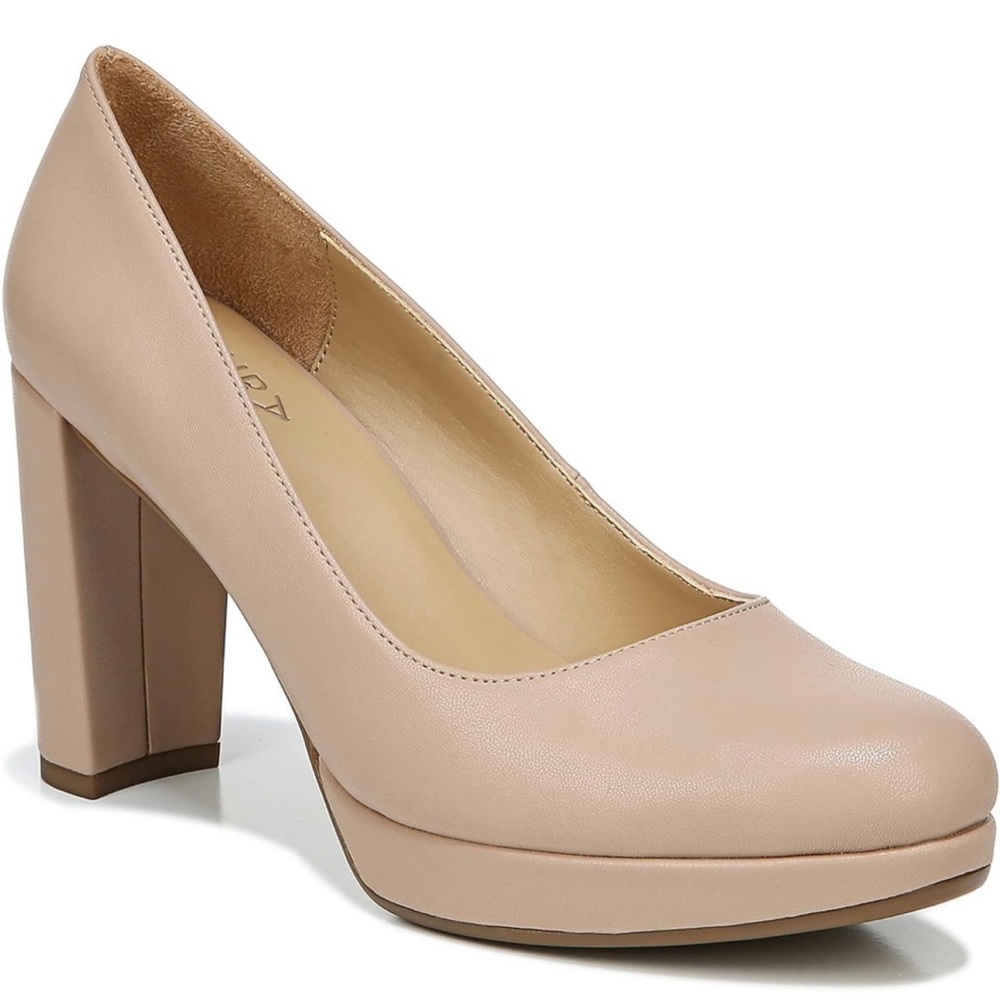 Naturalizer Berlin Nude Pump. Size 10. New in Box.